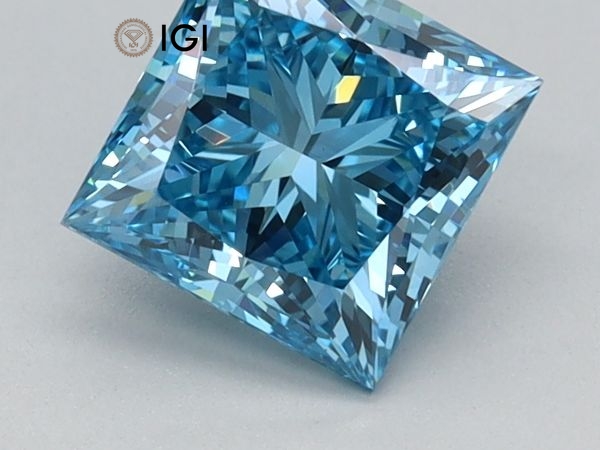 デモンテッド・エクセキューショナー Connerstone - Premium Diamond Jewelry